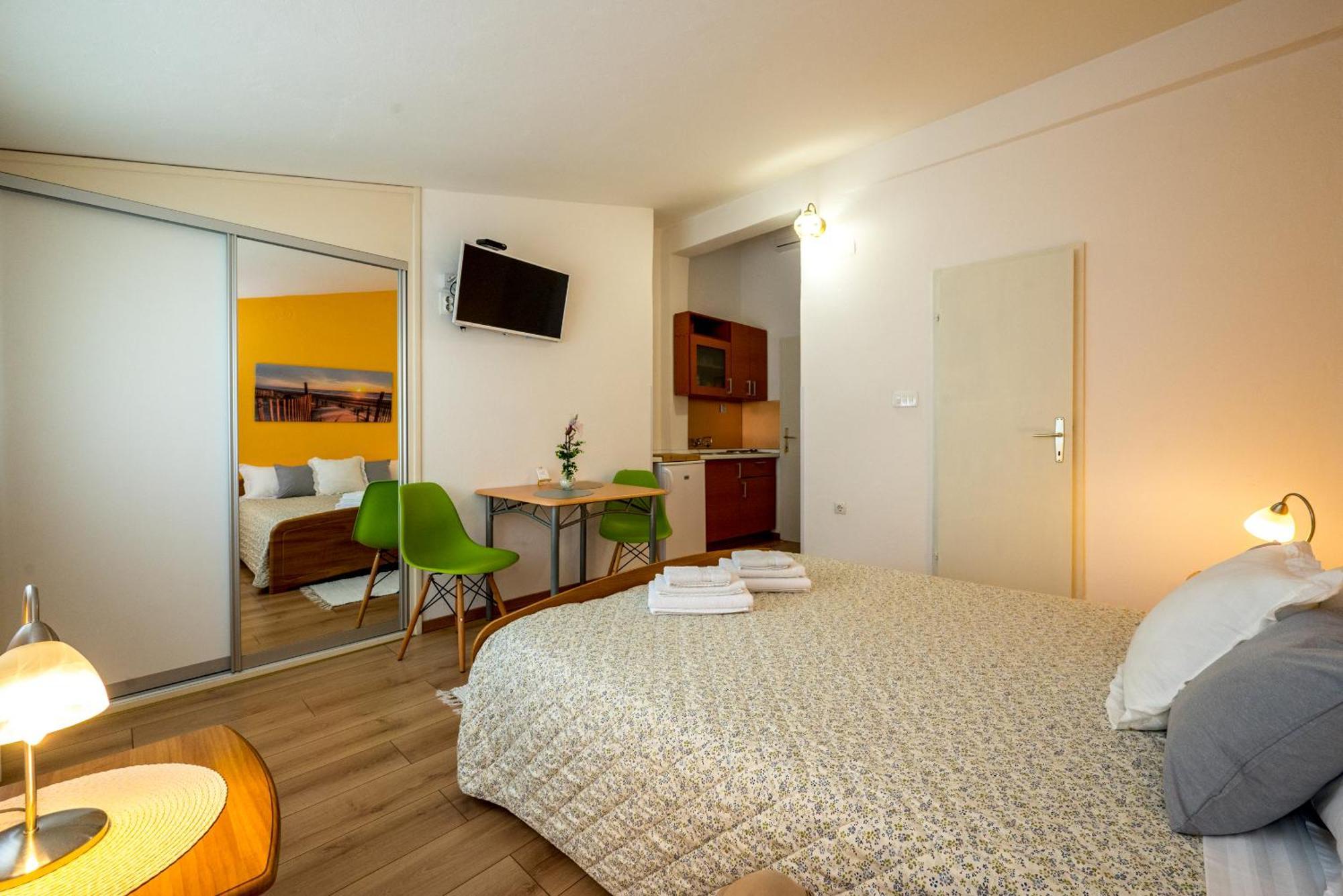 Apartments Marija Makarska Exterior foto